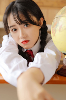 我后车座抱着妈妈去姥姥家